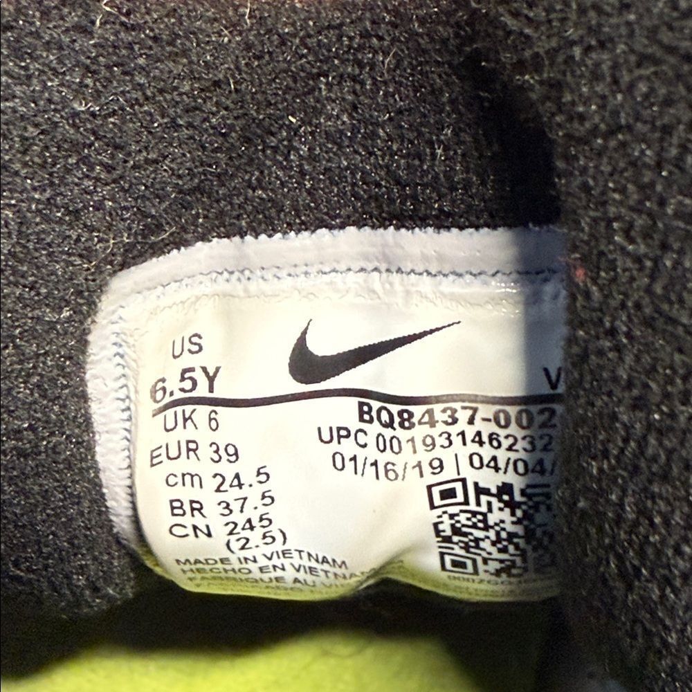 Nike Air Max 97 Metallic Silver with Neon Yellow - Picture 6 of 6
